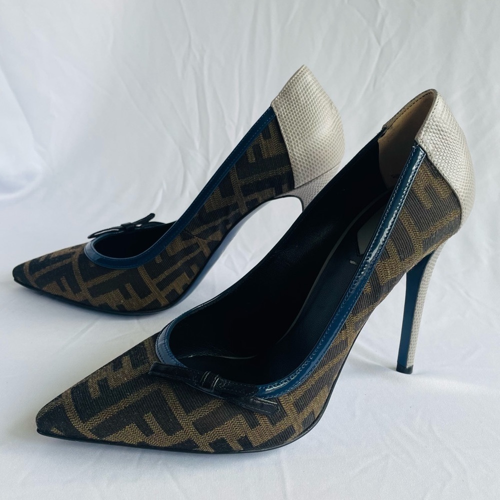 NWOT Fendi Multicolor Zucca Canvas & Iguana Leather Pointed Toe Pumps Si…